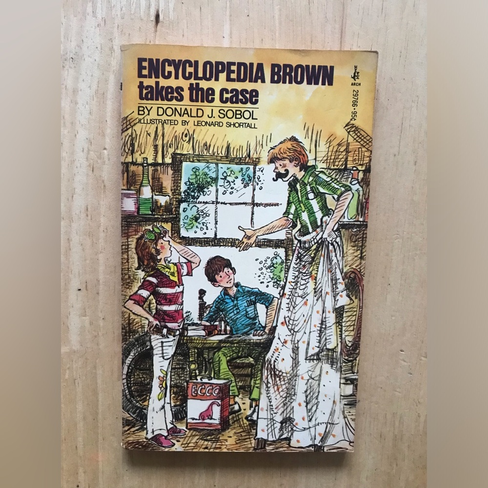🖤5 for $20- Encyclopedia Brown Takes the Case 1976 Paperback by Donald J. Sobol